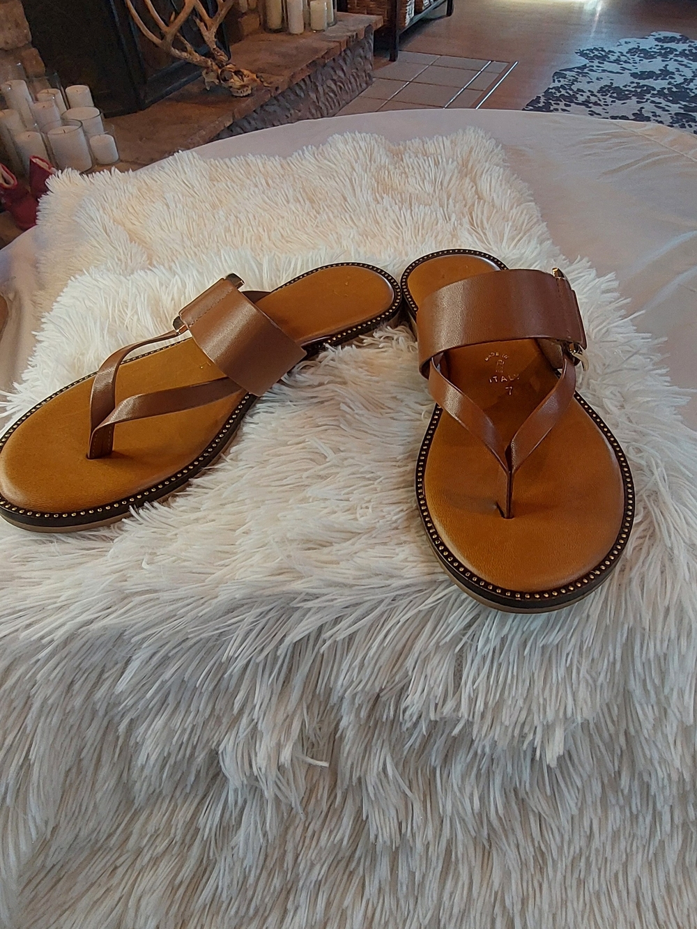 Toscanella Italy Brown Leather Studded Thong Sandals Slide Flat Size 7 Excellent